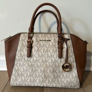 Miachel Kors Collection Bag